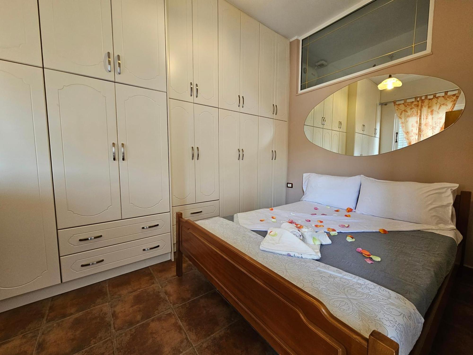 Apartament Leko Sarandë Esterno foto